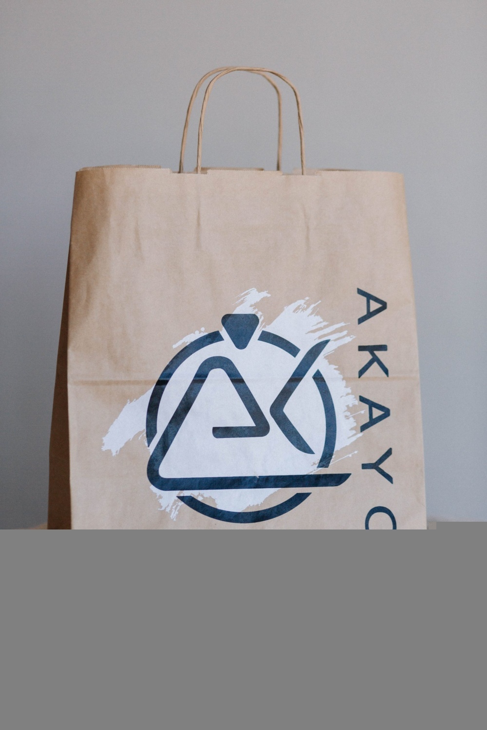 Крафт пакет, плоские ручки, 26*15*35 см (ш*г*в), бурый 80 гр.