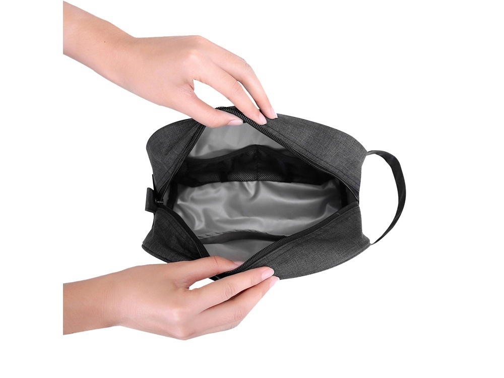 Дорожный несессер District